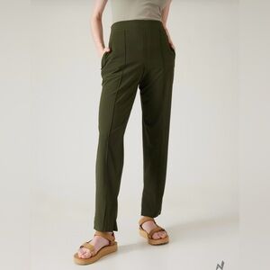 NEW - NWOT Aspen Olive Green High Rise Women's Athleta Brooklyn Pants 2 small
